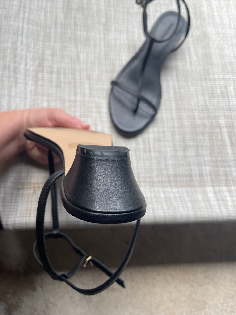 Nordstrom Black Minimalist T-Strap Sandals - Picture 4 of 4